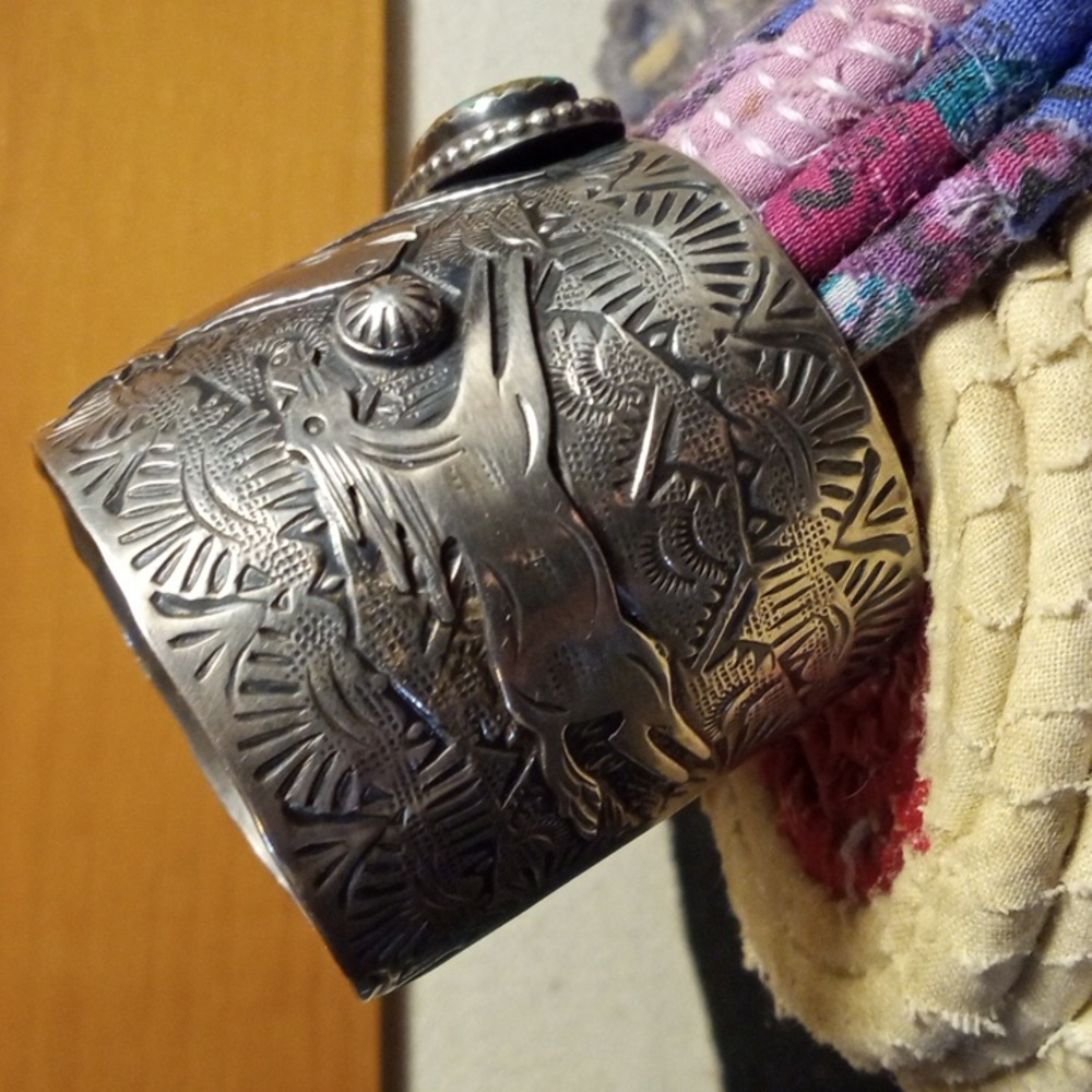 Navajo American Indian hand made cuff